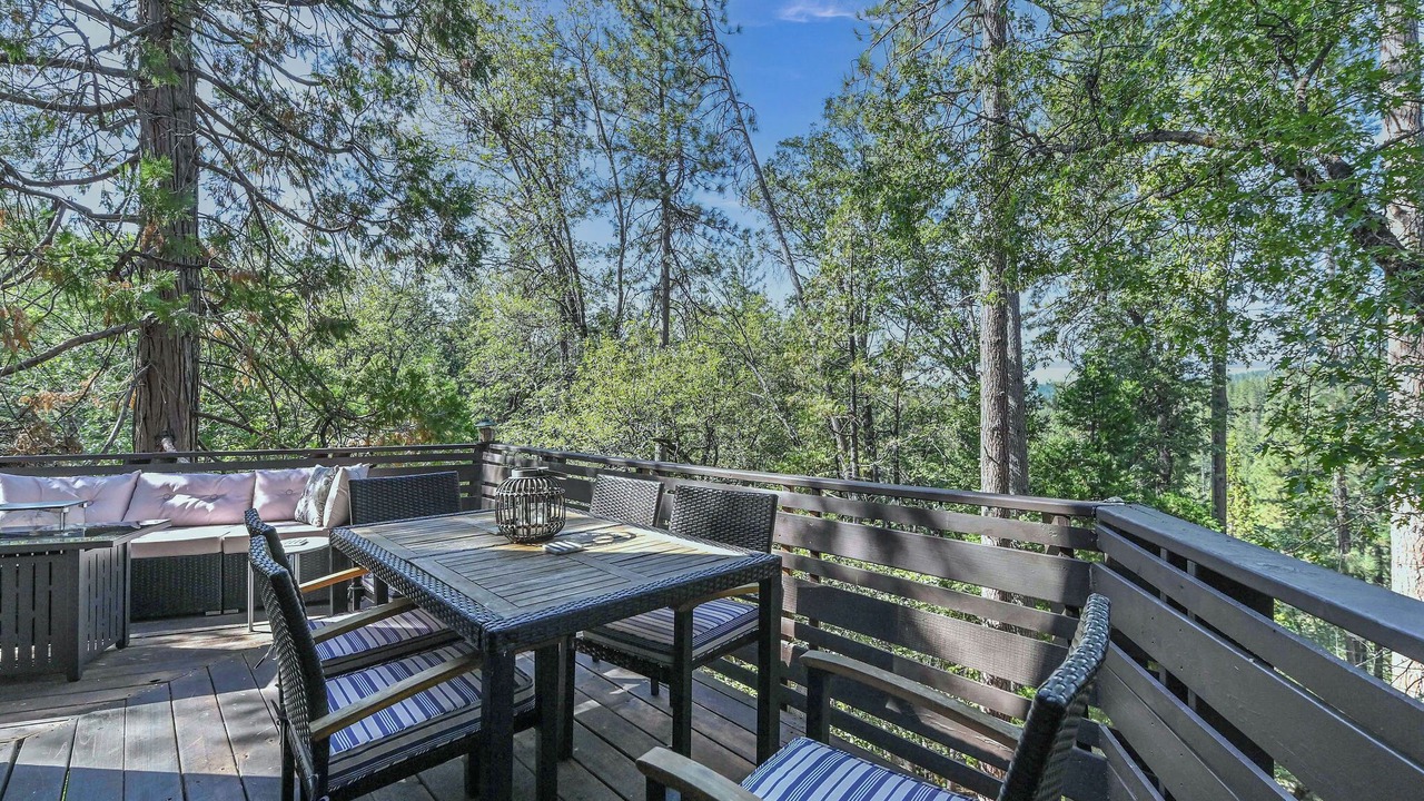 Photo of Outdoor in Hathaway Pines