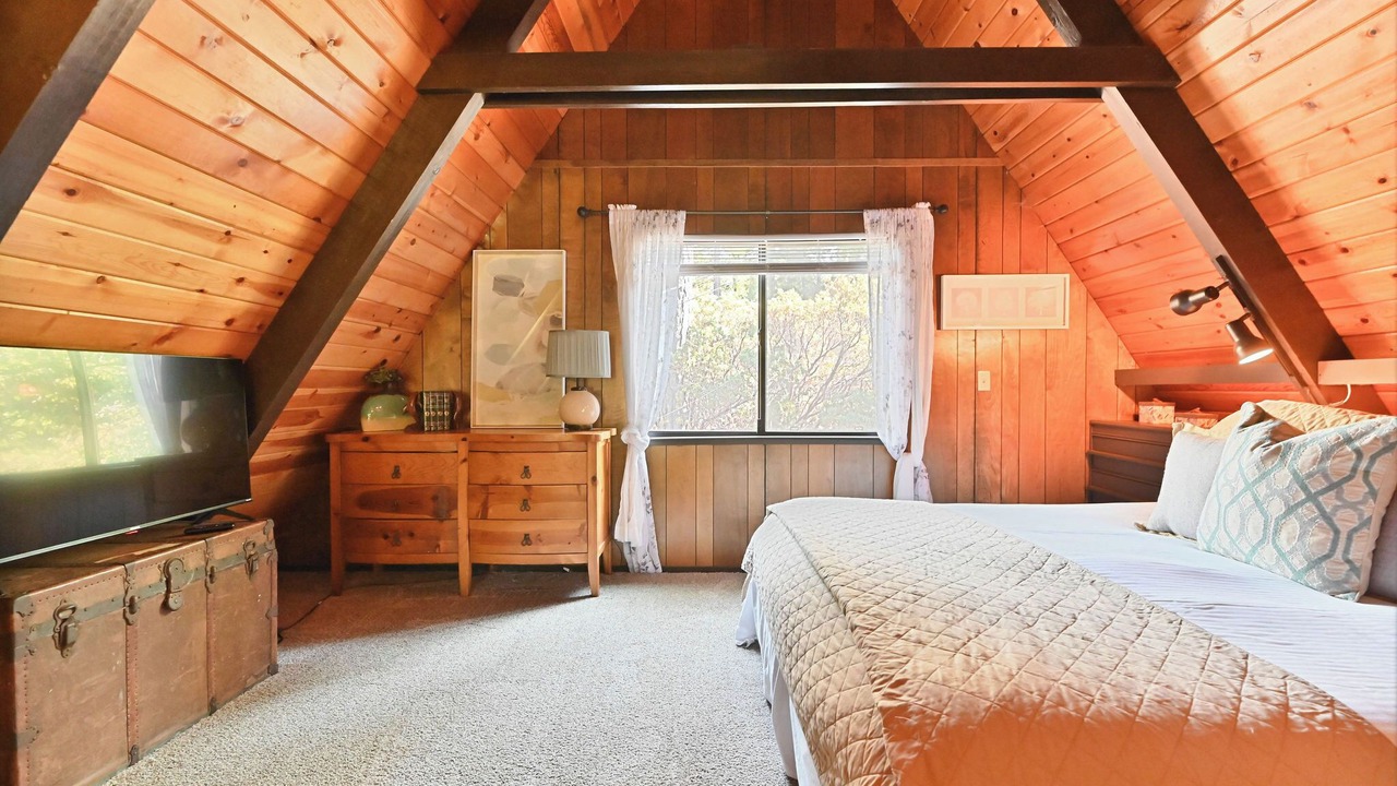 Photo of Bedroom in Hathaway Pines