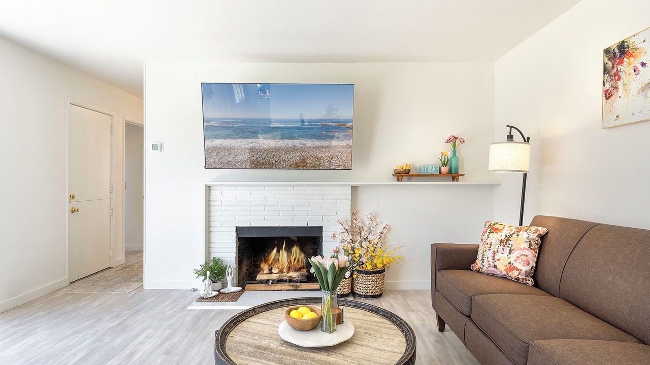 Photo of Livingroom in Northeast Carmel