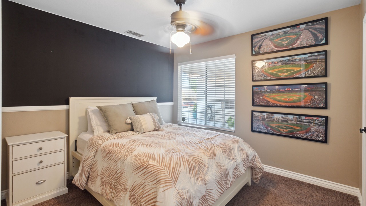 Photo of Bedroom in Apple Valley