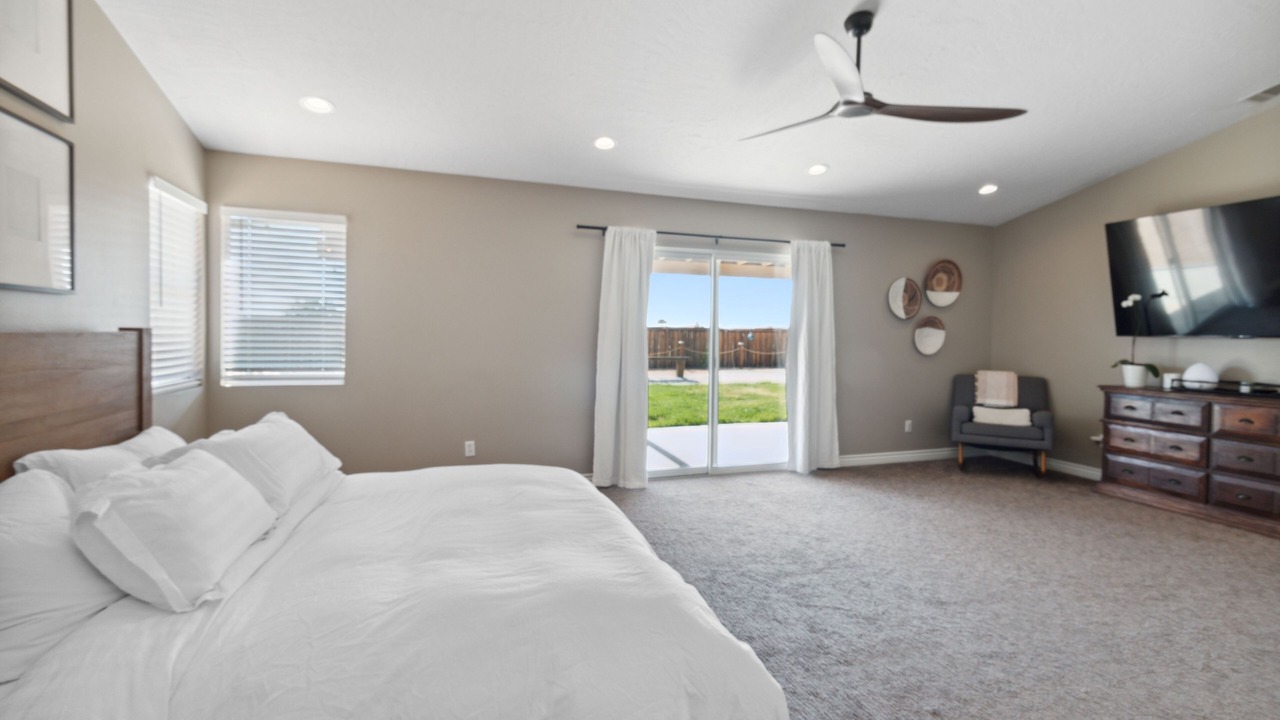 Photo of Bedroom in Apple Valley