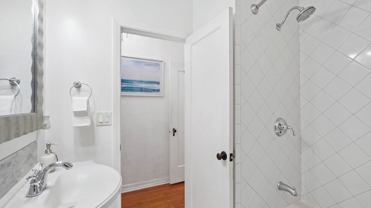 Photo of Bathroom in Belmont Shore