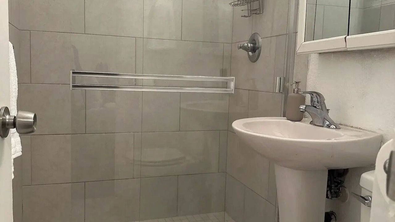 Photo of Bathroom in Grant Hill