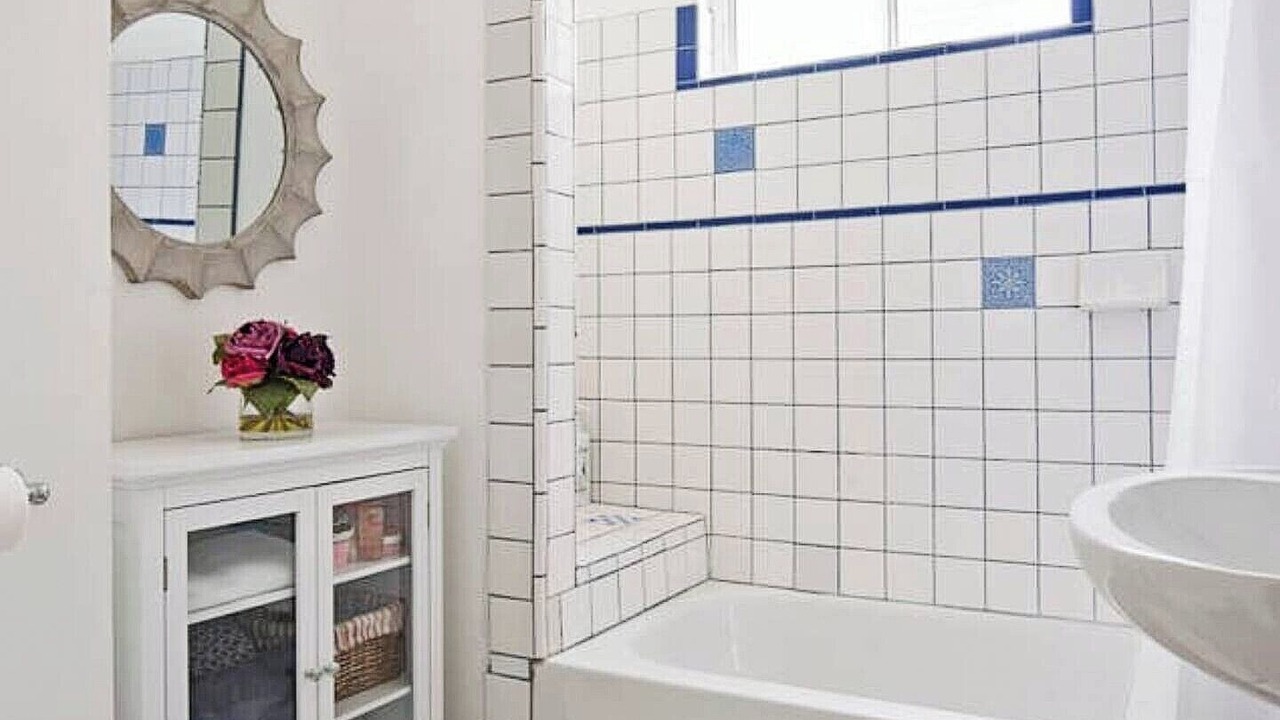 Photo of Bathroom in South Wrigley