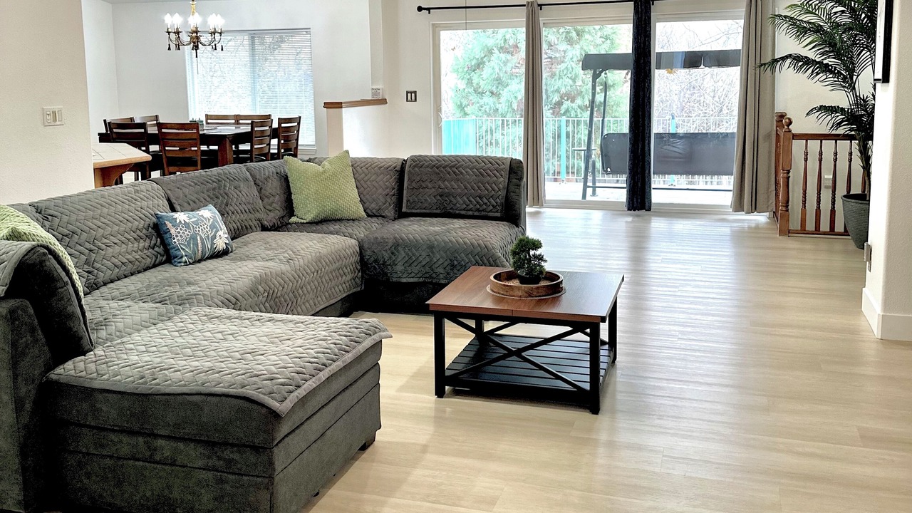 Photo of Livingroom in Yreka