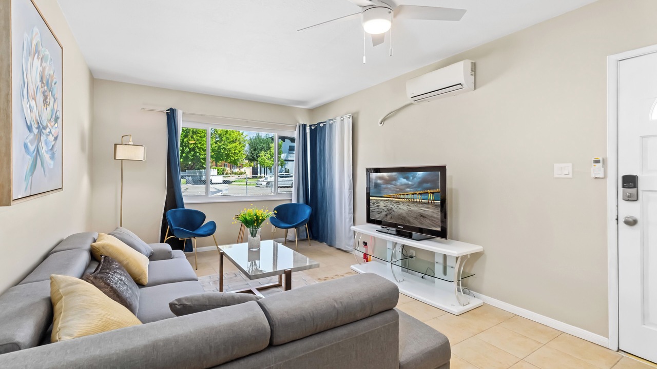 Photo of Livingroom in Rancho Cucamonga