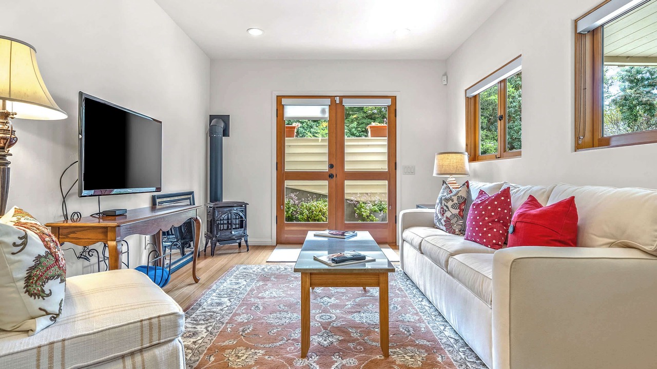 Photo of Livingroom in Northeast Carmel