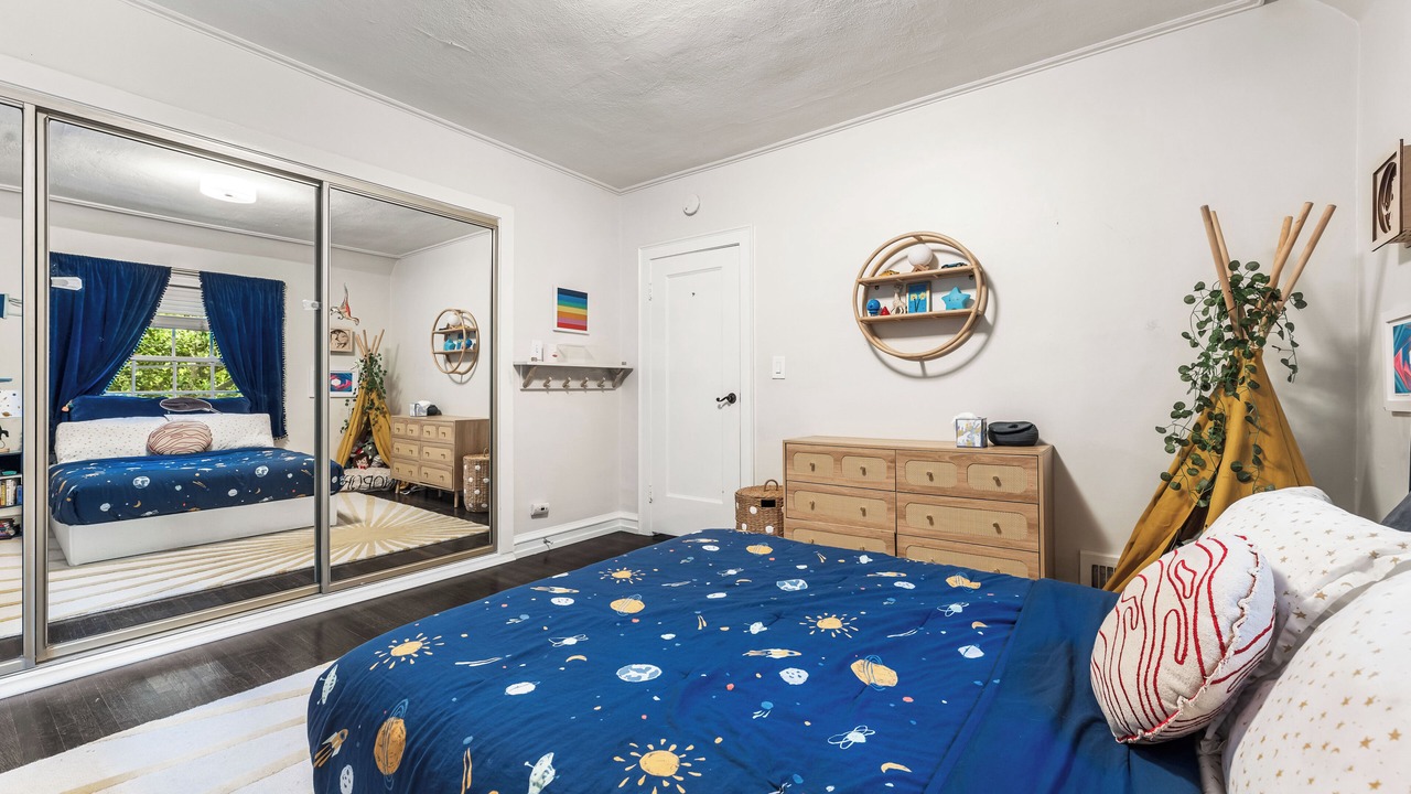 Photo of Bedroom in Hollywood