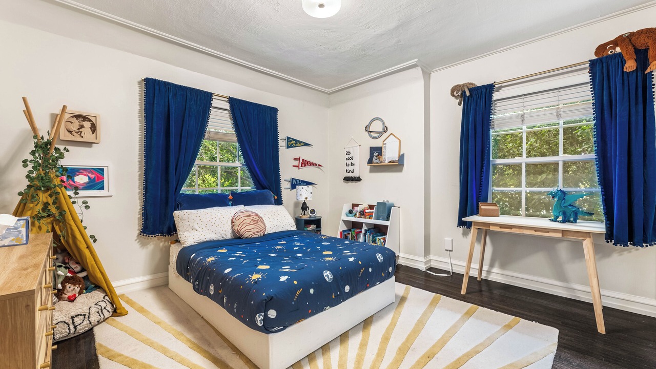 Photo of Bedroom in Hollywood