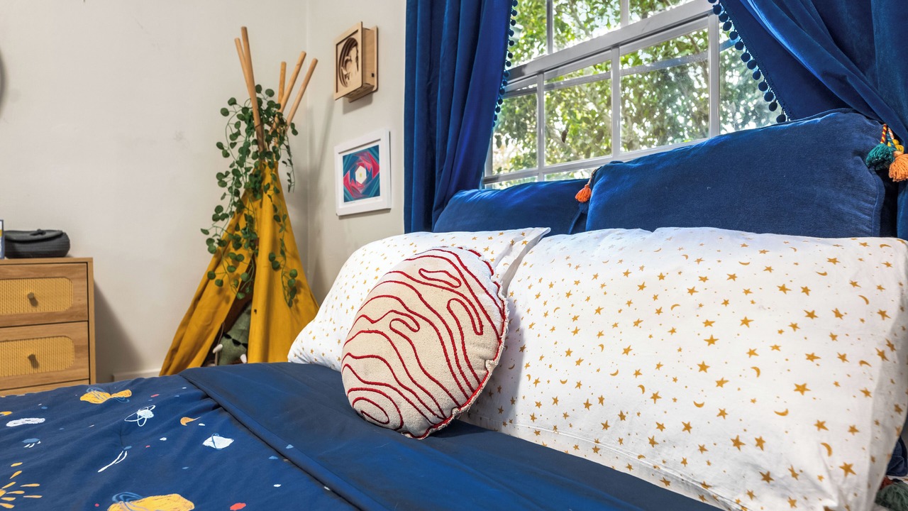 Photo of Bedroom in Hollywood