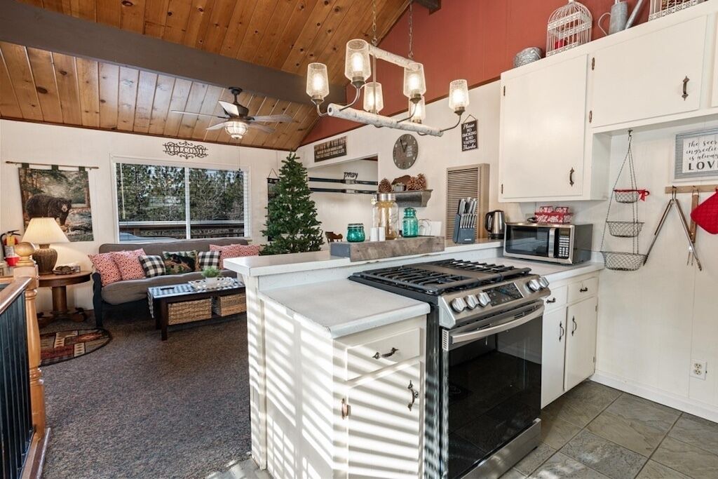 Photo of Kitchen in Upper Moonridge