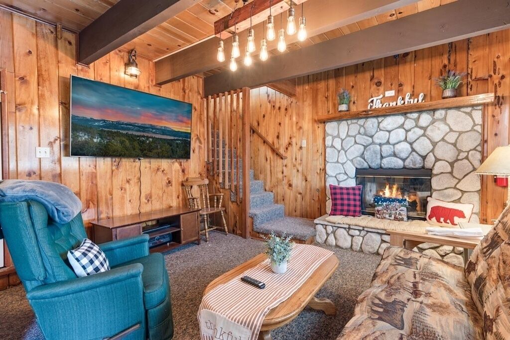 Photo of Livingroom in Upper Moonridge