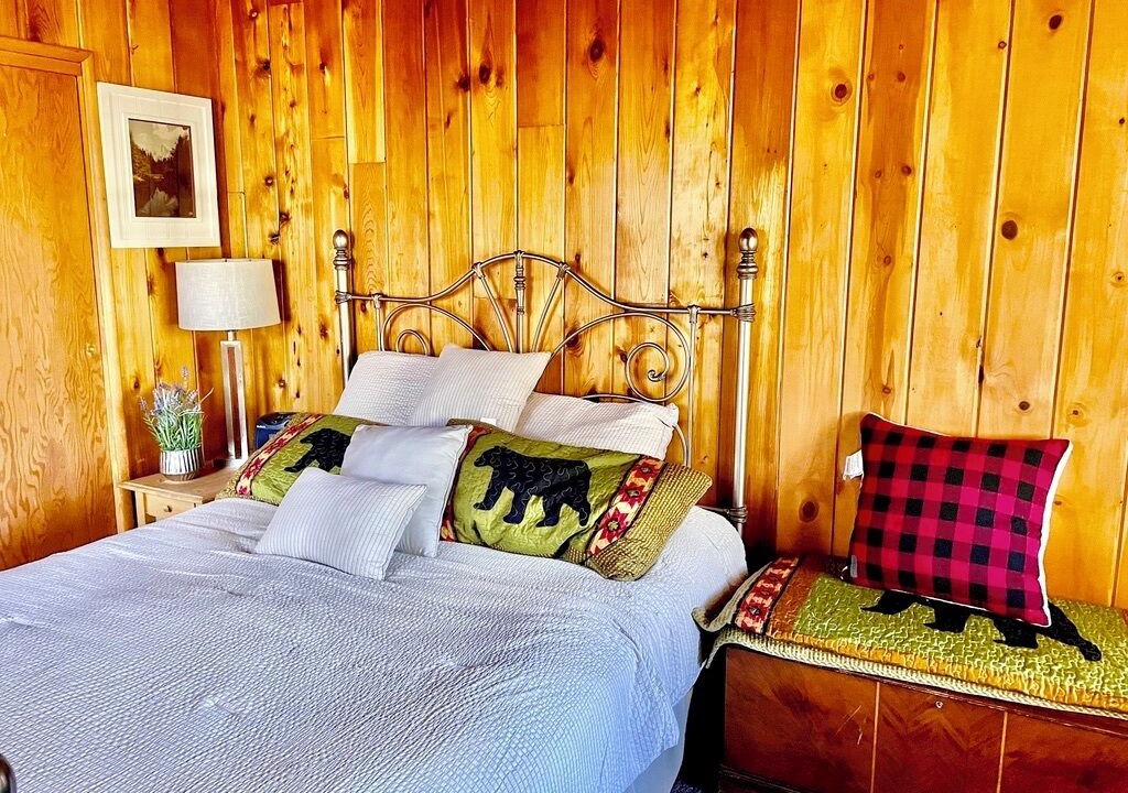 Photo of Bedroom in Upper Moonridge
