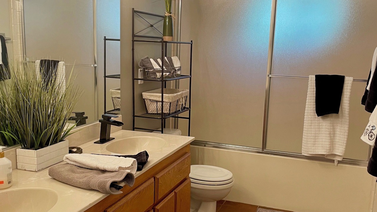 Photo of Bathroom in Upper Moonridge