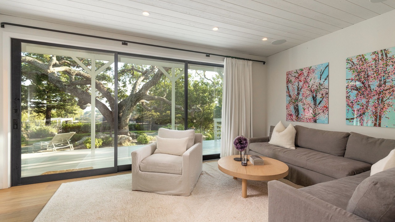 Photo of Livingroom in Santa Ynez