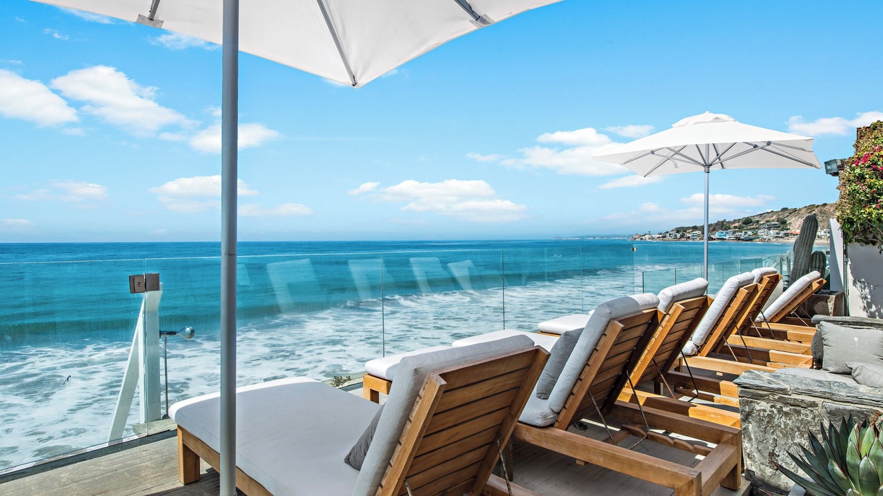 Photo of Patio Balcony in Eastern Malibu