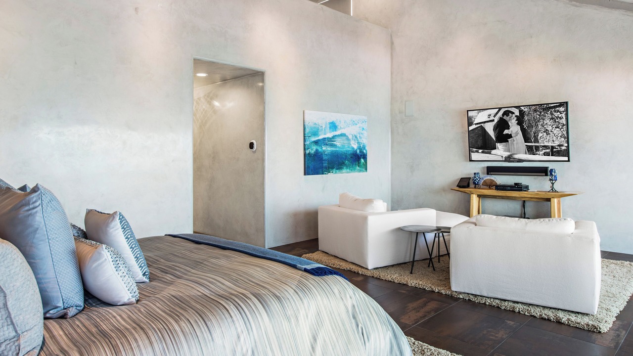 Photo of Bedroom in Eastern Malibu