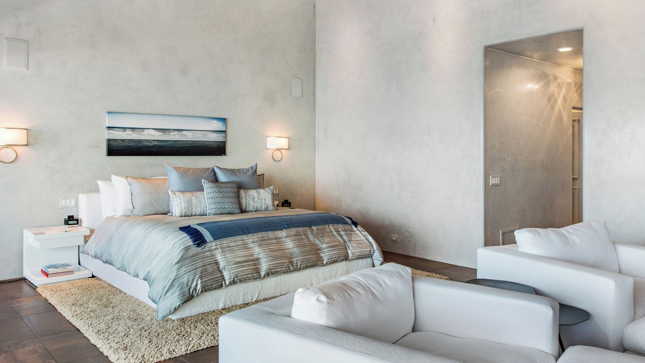 Photo of Bedroom in Eastern Malibu