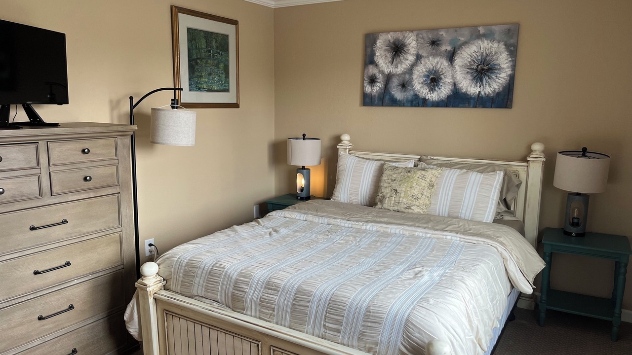 Photo of Bedroom in Huntington Beach
