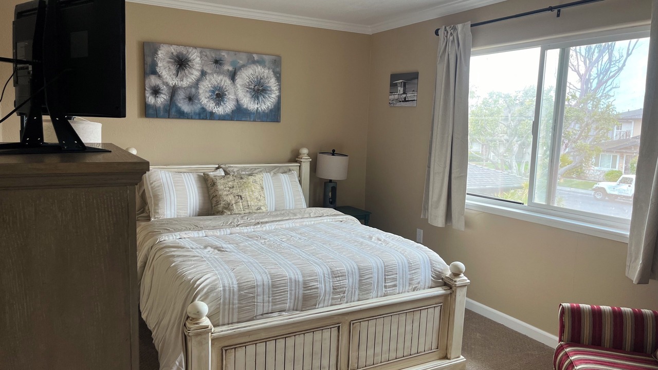 Photo of Bedroom in Huntington Beach