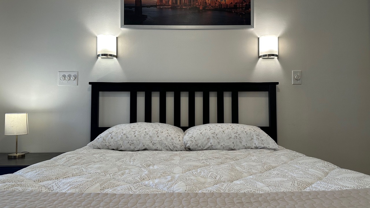 Photo of Bedroom in Burbank