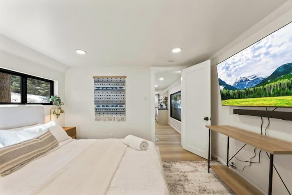 Photo of Bedroom in Tahoe National Forest