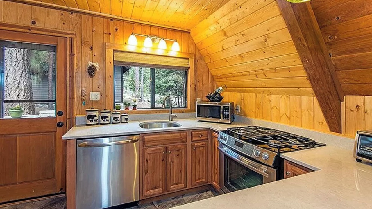 Photo of Kitchen in Tahoma