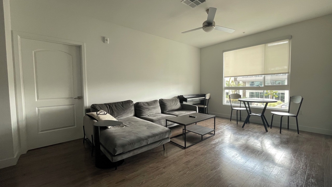 Photo of Livingroom in Lyon Street