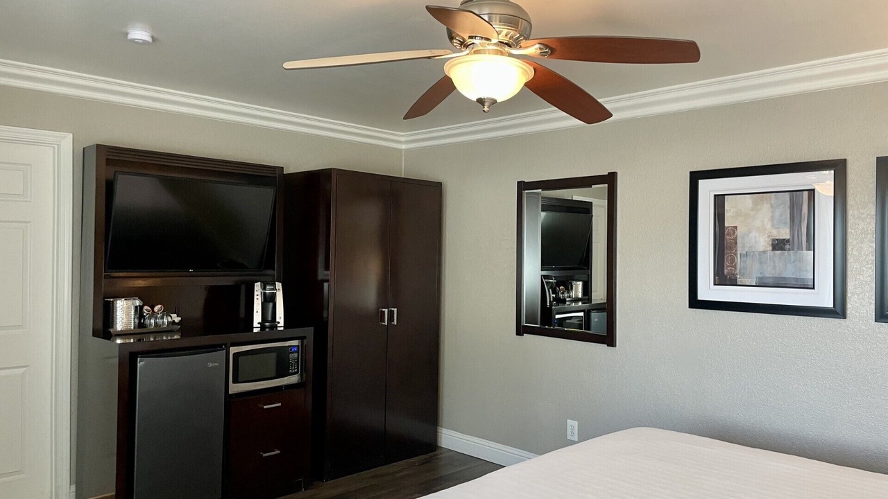 Photo of Bedroom in Lompoc