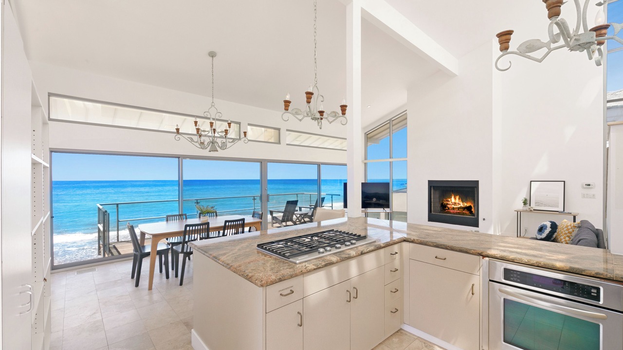 Photo of Kitchen in Western Malibu