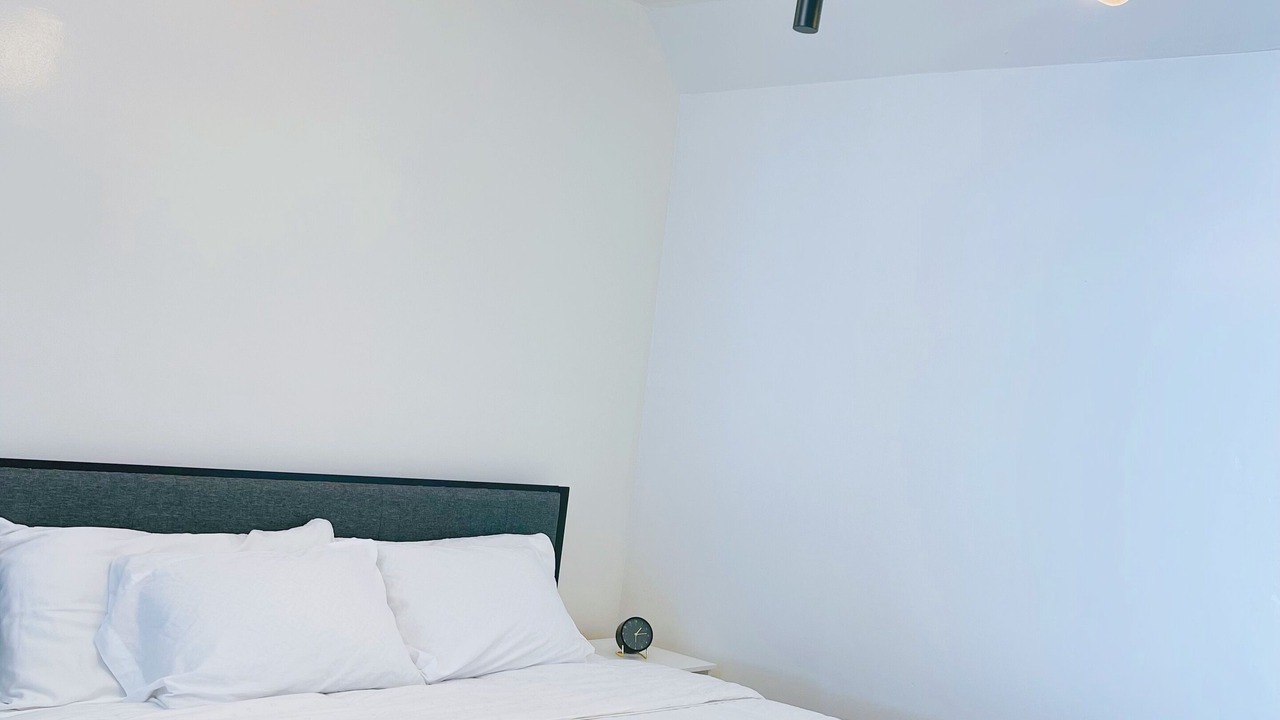 Photo of Bedroom in Reseda