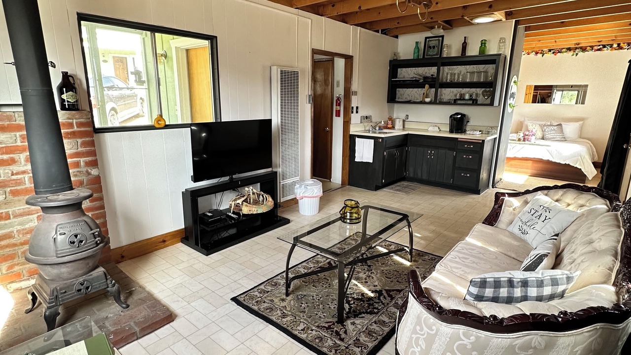Photo of Livingroom in Weldon