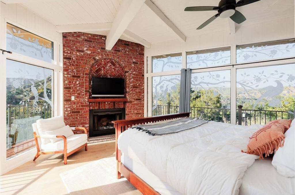 Photo of Bedroom in Agoura Hills