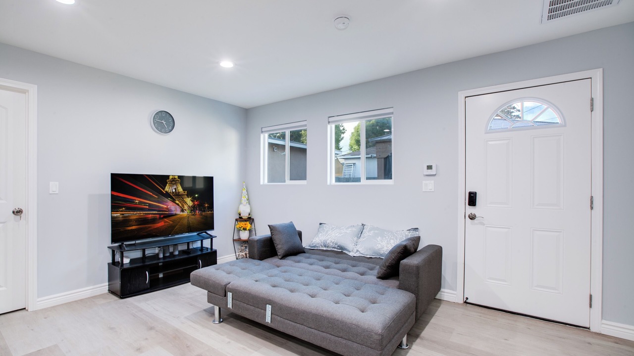 Photo of Livingroom in Mayflower Village