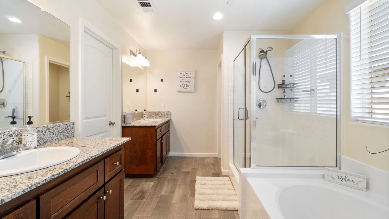 Photo of Bathroom in Hanford