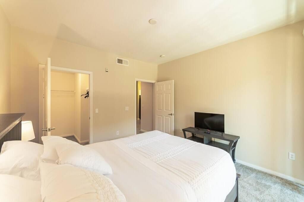 Photo of Bedroom in Garden Grove