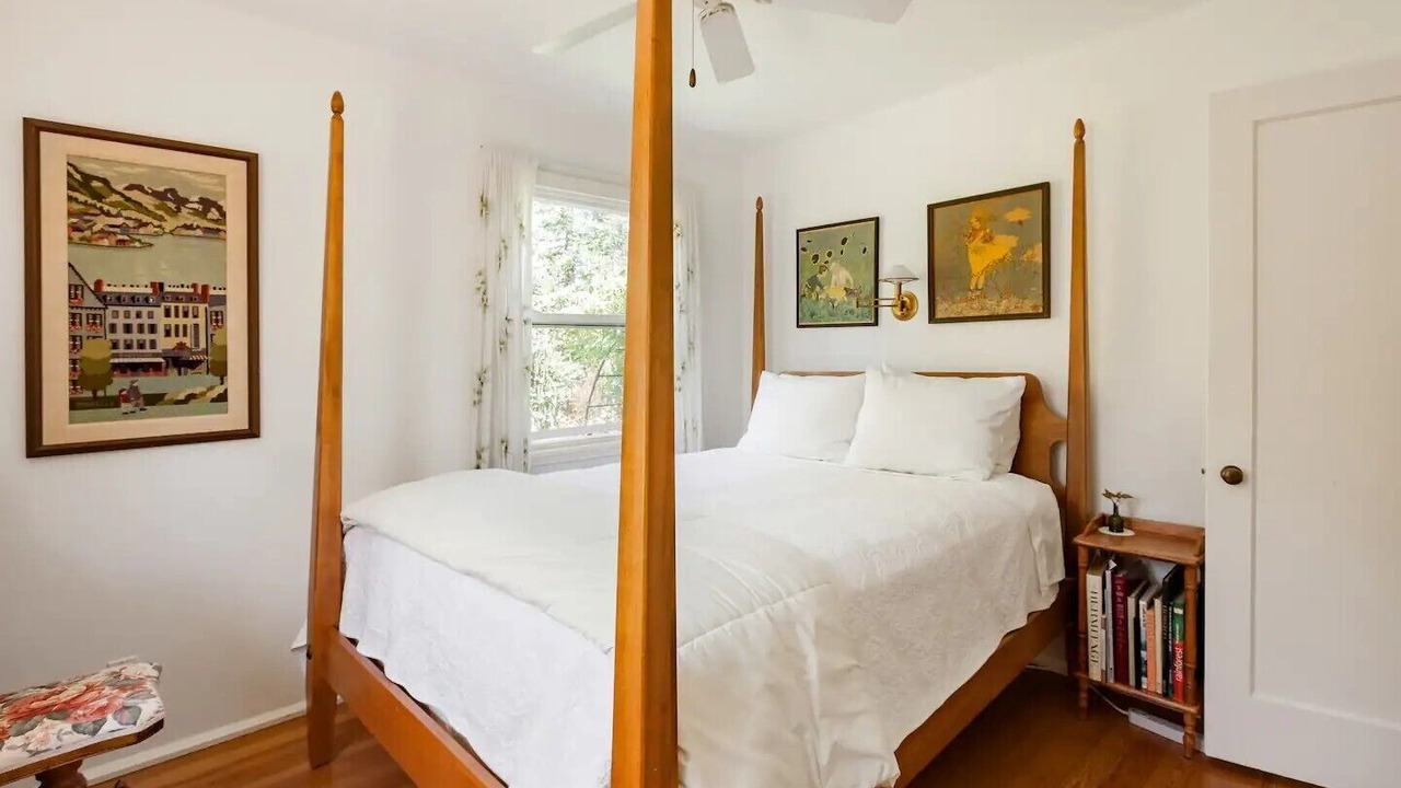 Photo of Bedroom in Graton