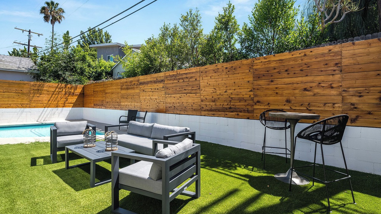 Photo of Outdoor in Encino
