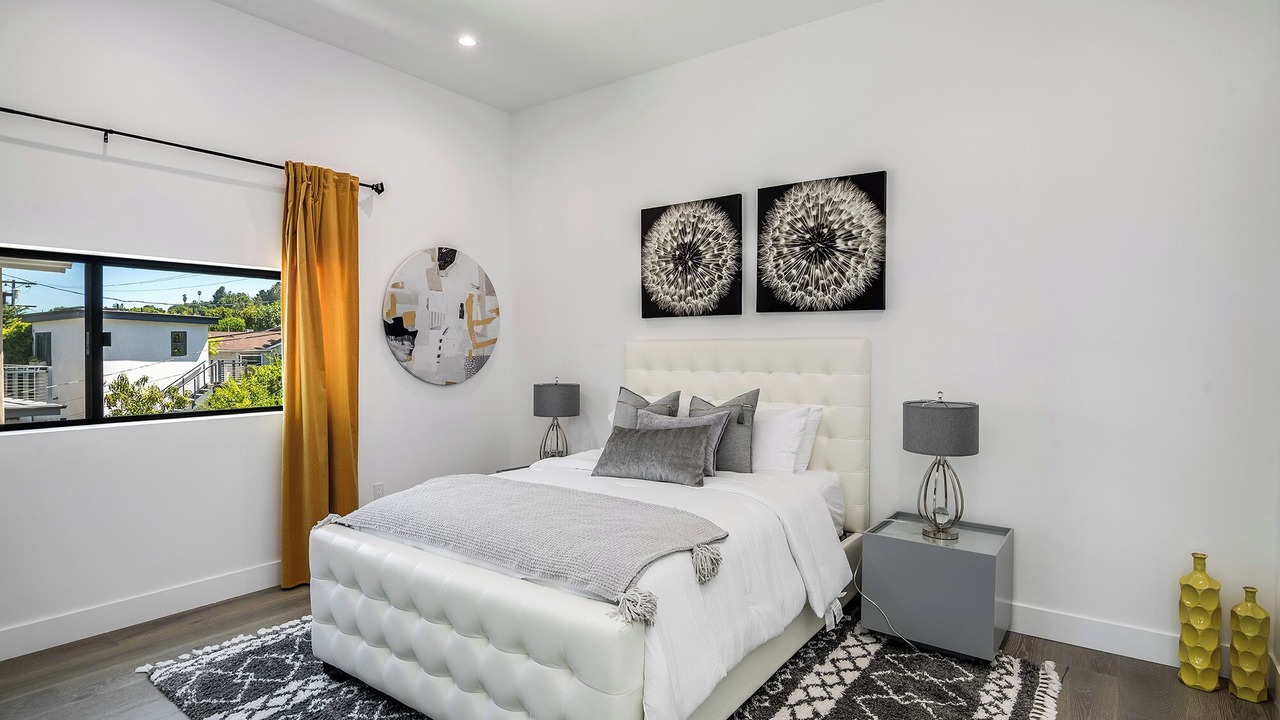 Photo of Bedroom in Encino