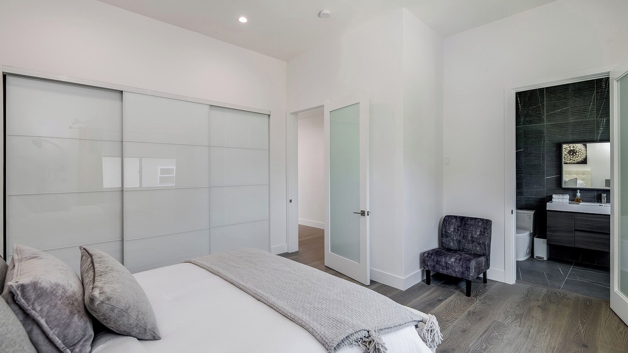Photo of Bedroom in Encino