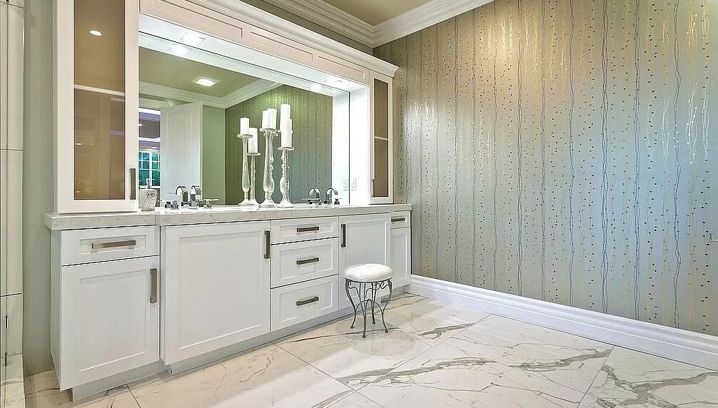 Photo of Bathroom in Sherman Oaks