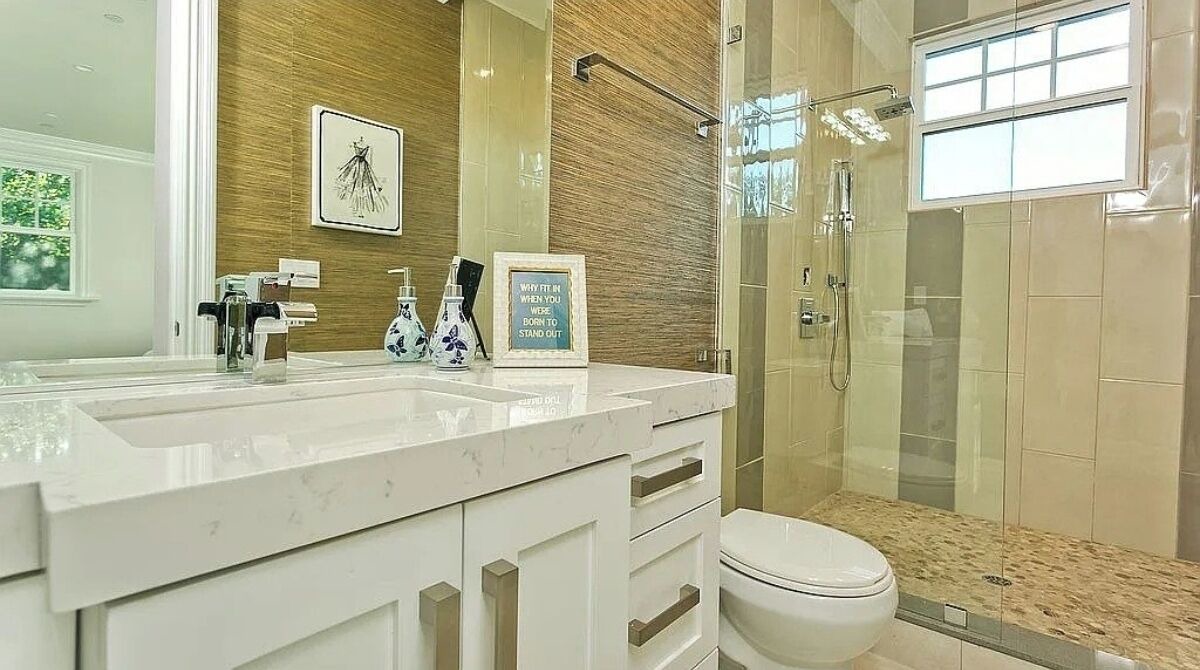 Photo of Bathroom in Sherman Oaks