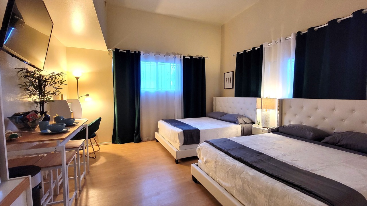 Photo of Bedroom in Beverly Hills
