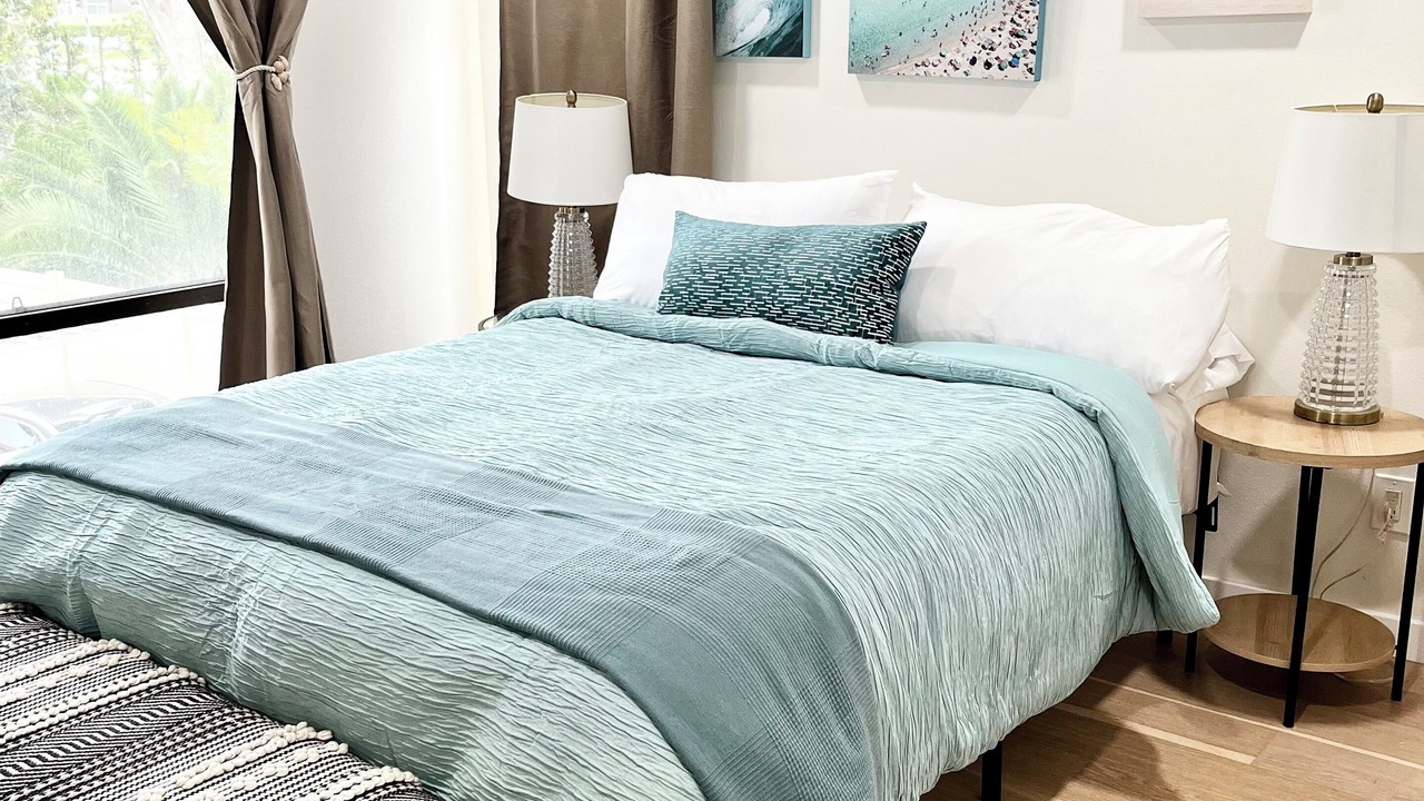 Photo of Bedroom in Huntington Beach