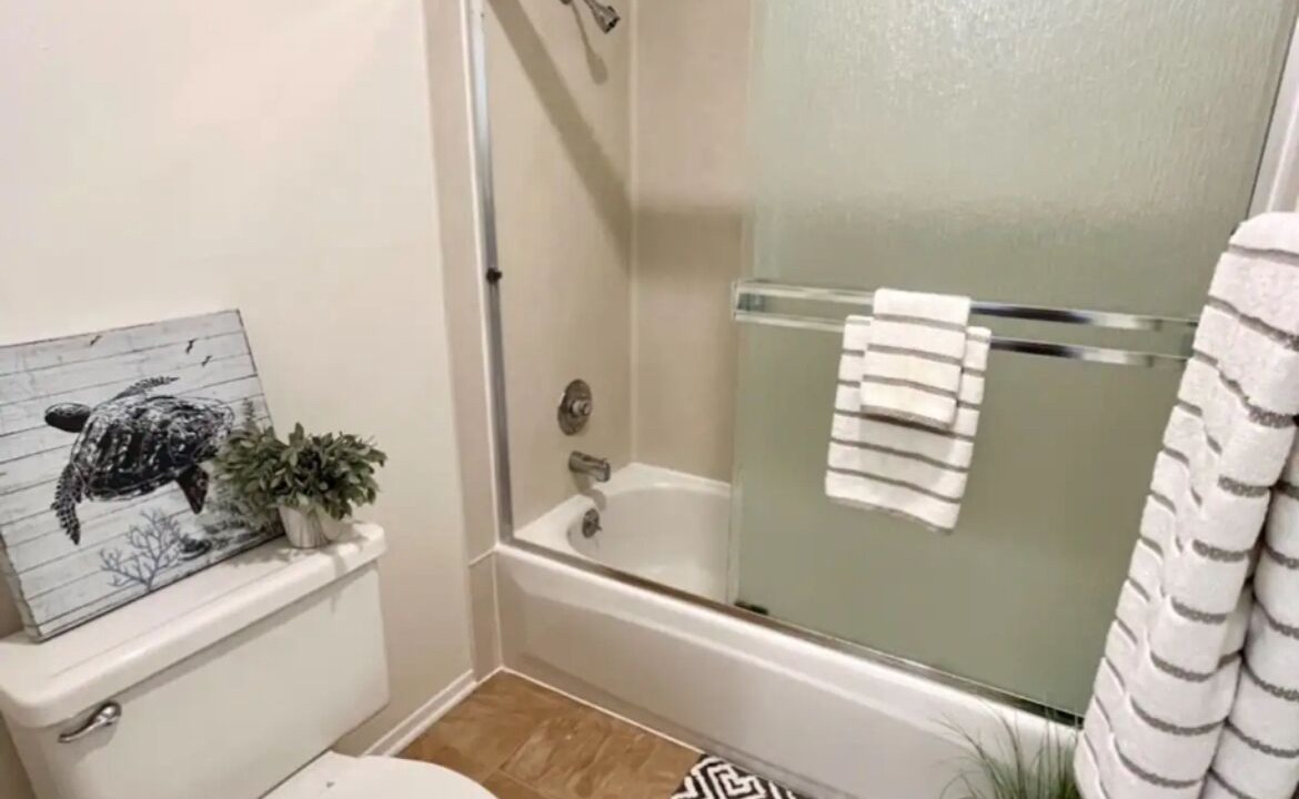 Photo of Bathroom in Huntington Beach