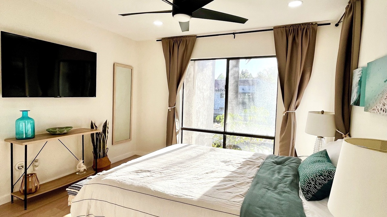 Photo of Bedroom in Huntington Beach