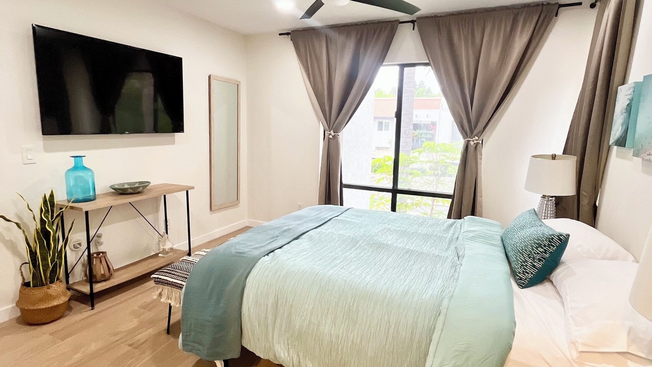 Photo of Bedroom in Huntington Beach