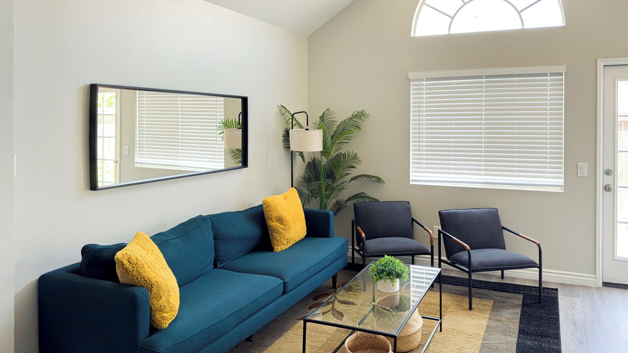Photo of Livingroom in Southridge Village