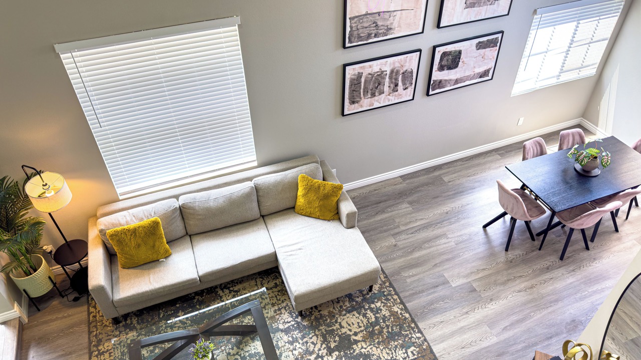 Photo of Livingroom in Southridge Village