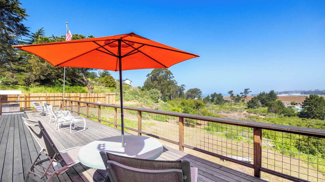 Photo of Patio Balcony in La Selva Beach